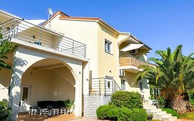Sunside Apartments