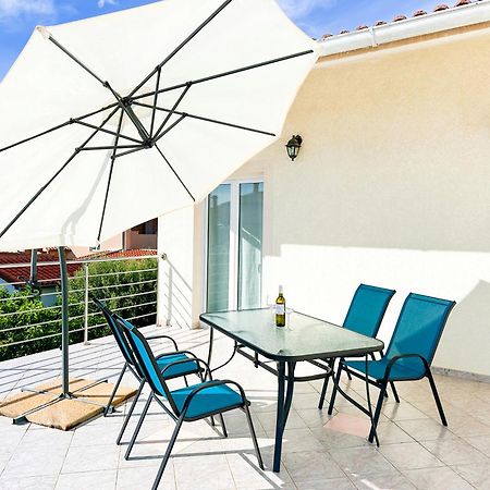 Sunside Apartments Пула Екстер'єр фото