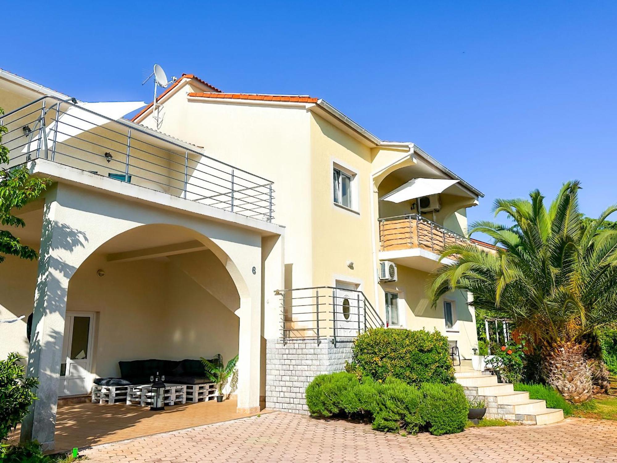 Sunside Apartments Пула Екстер'єр фото