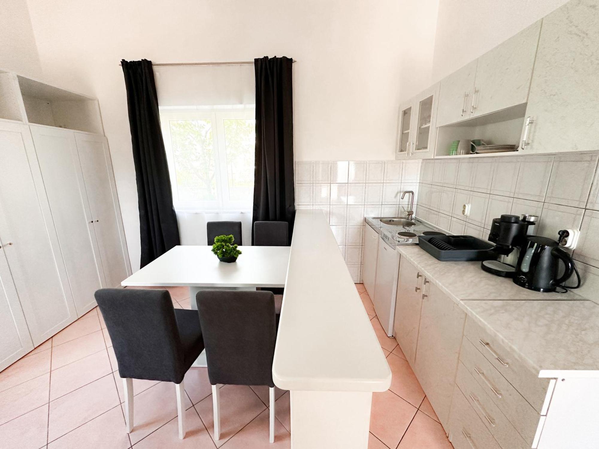 Sunside Apartments Пула Екстер'єр фото