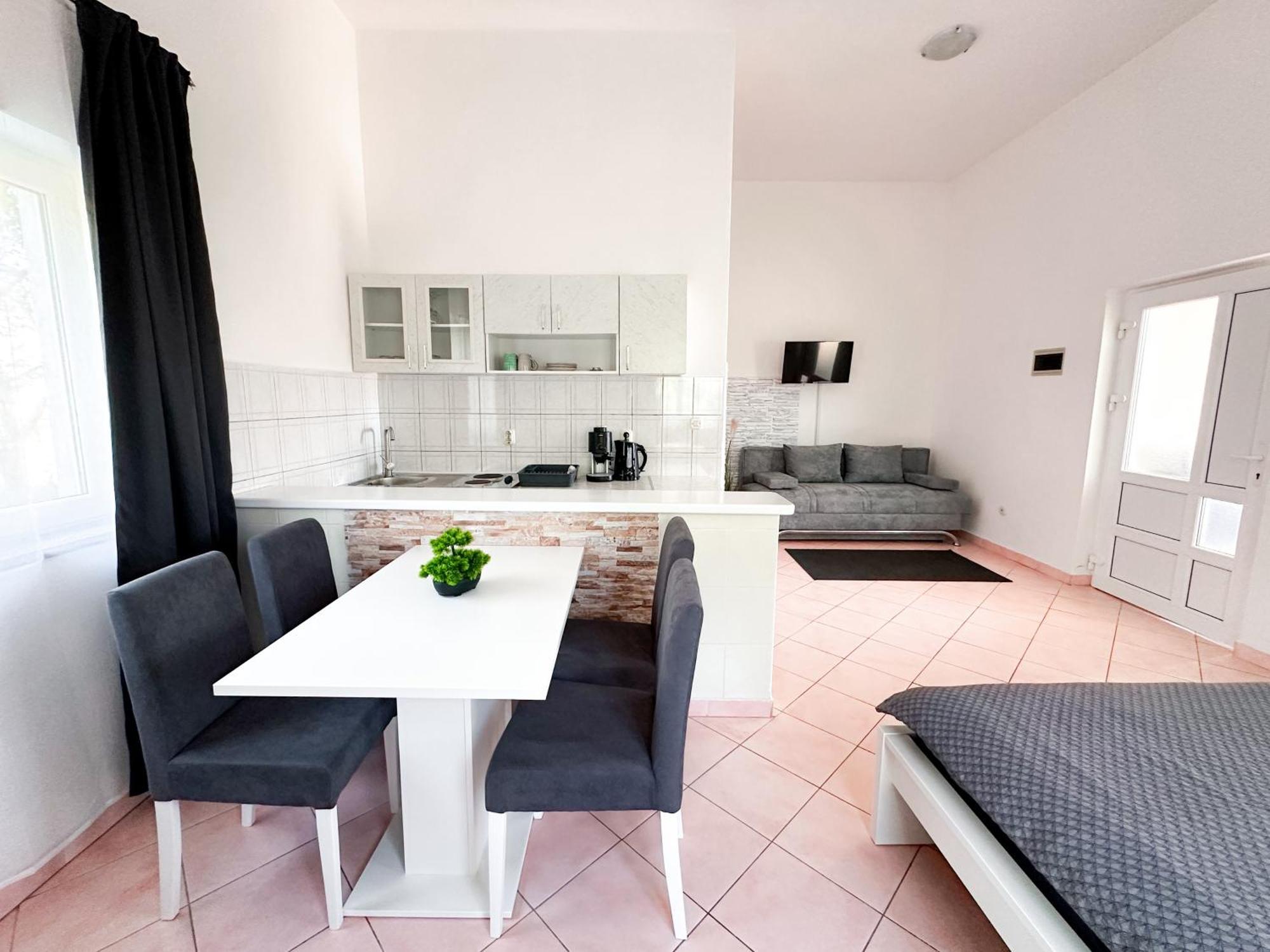Sunside Apartments Пула Екстер'єр фото