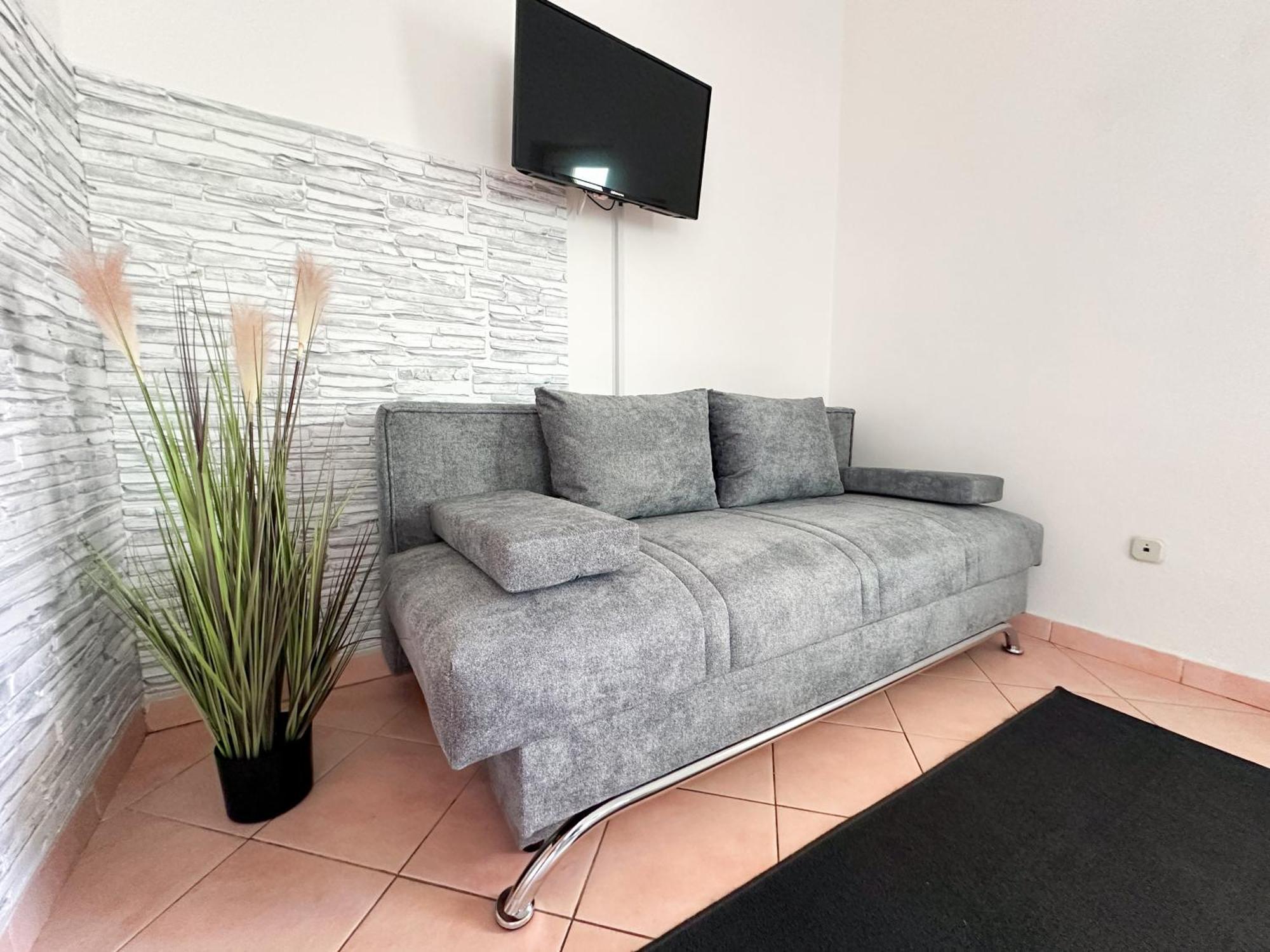 Sunside Apartments Пула Екстер'єр фото