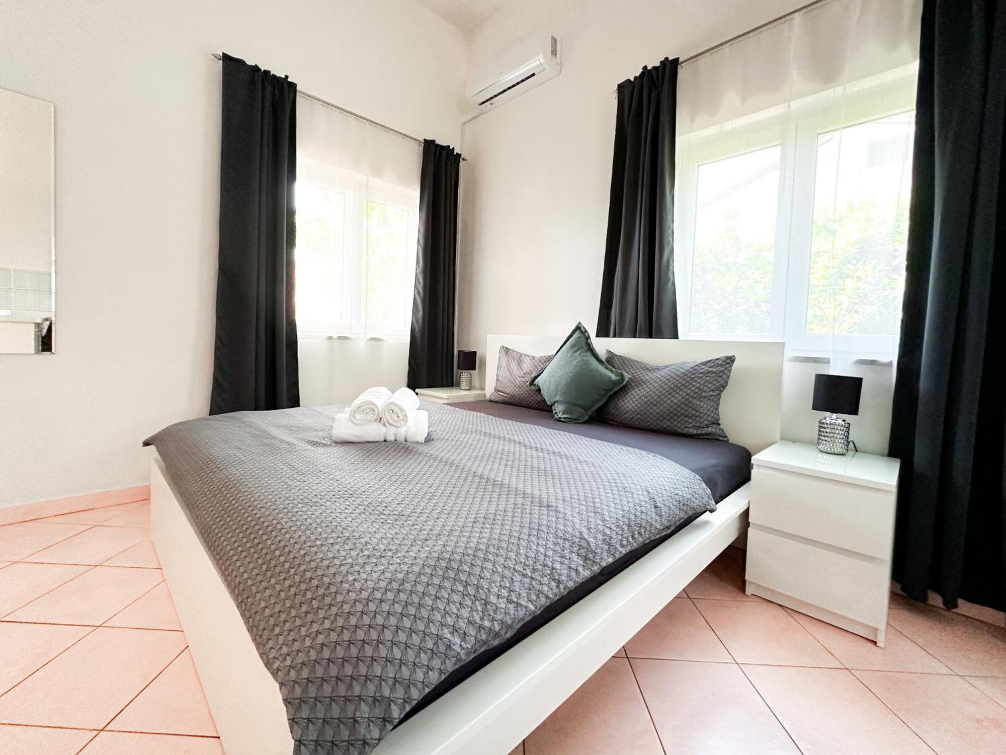 Sunside Apartments Пула Екстер'єр фото